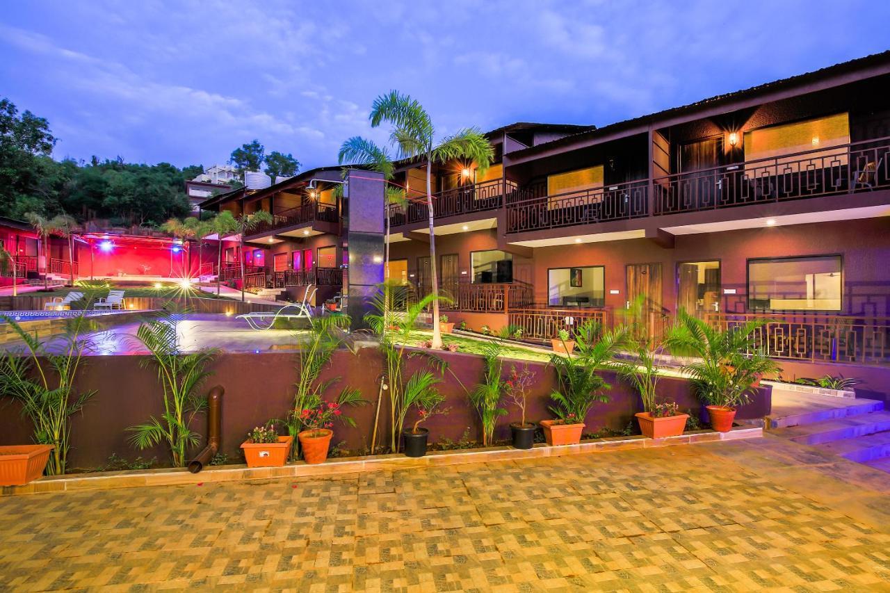 Capital O 18910 La Gracia Resort Morjim Buitenkant foto